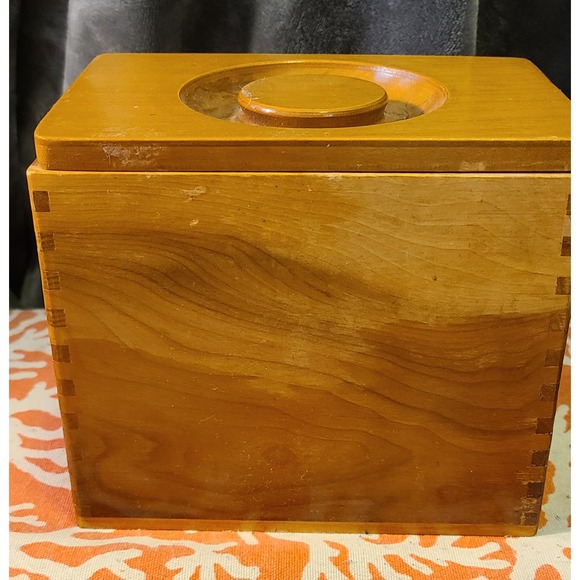 vintage rustic woodpecker woodware Japan box with lid Dovetail farmhouse - Picture 4 of 7